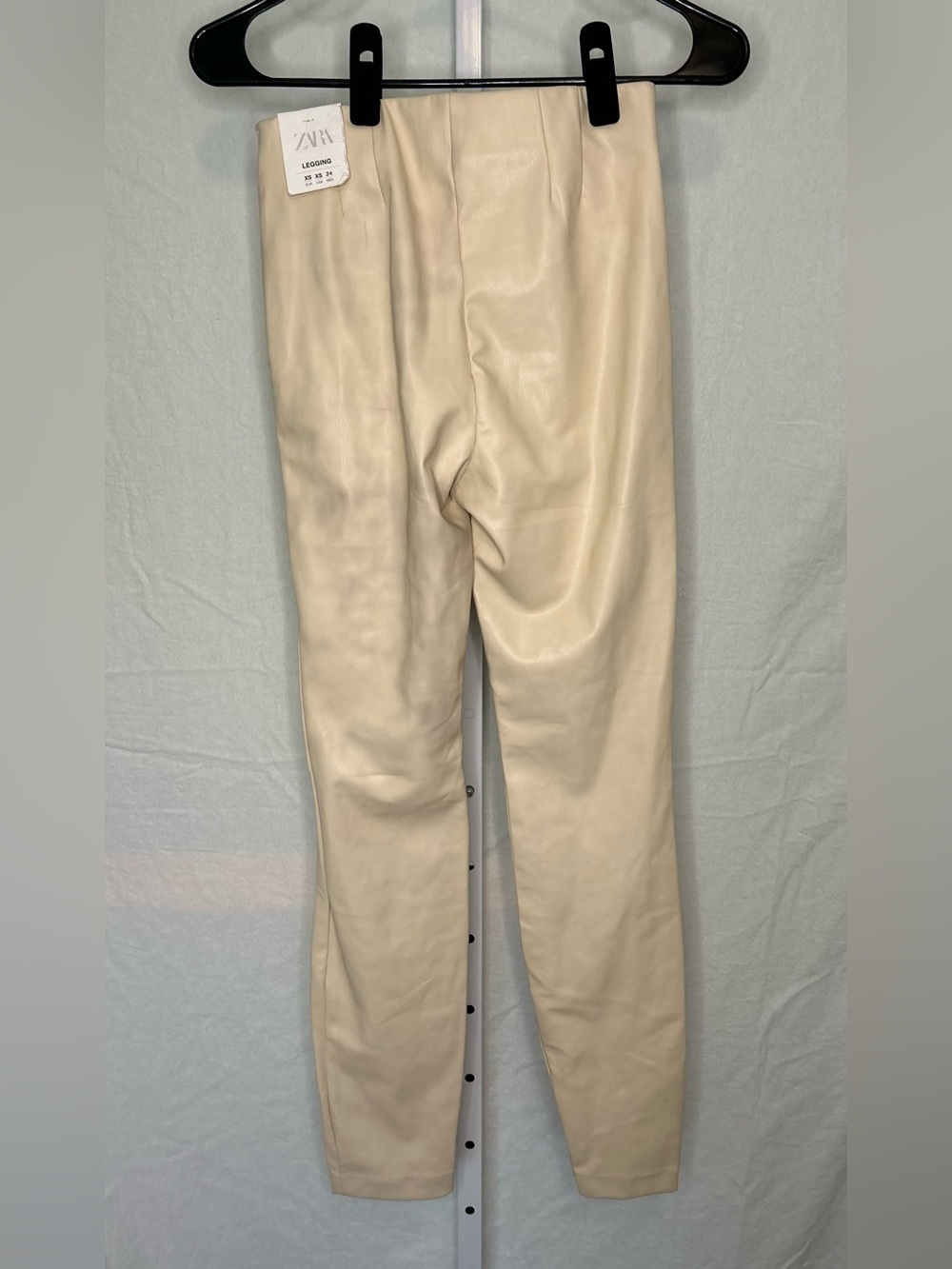 Zara Hi-Rise Faux Leather Ankle Zip Leggings Cream Ecru Pants XS NWT